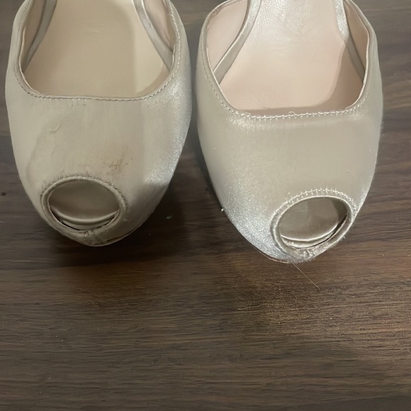 Guess By Marciano Satin Rhinestone Key Heels Size 5 - Picture 6 of 9